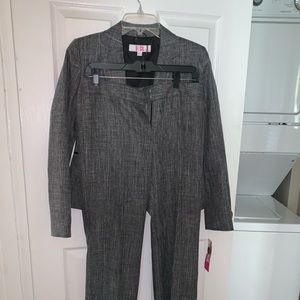 BRAND NEW Grey Woman’s Suit, Size 2, 9&Co.